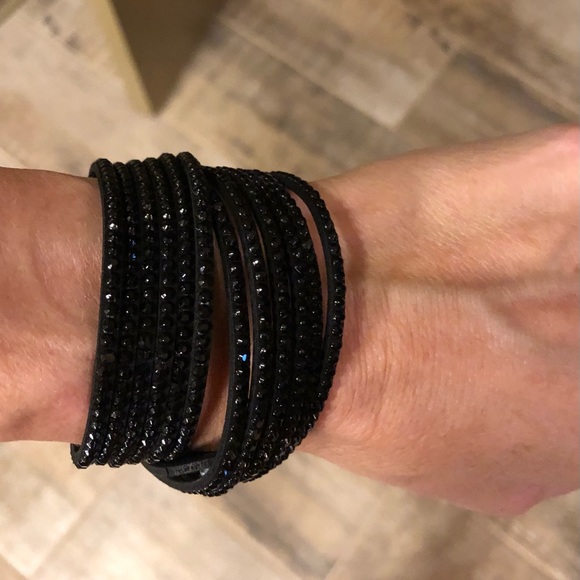 Another all black 6 strand 15’ leather wrap bracelet , new - Picture 1 of 8